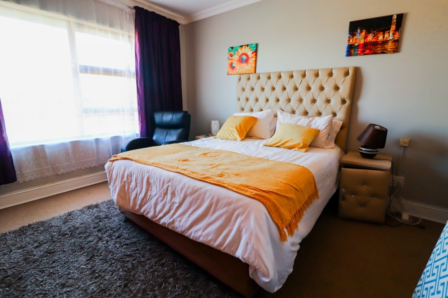 4 Bedroom Property for Sale in Heuwelsig Free State